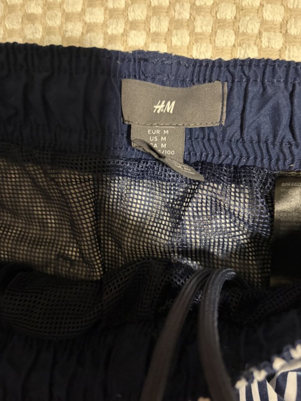 H&M Men's Navy & White Striped Swim Shorts M - Picture 3 of 3